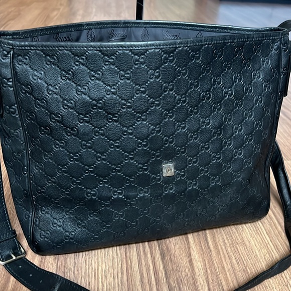 A229 - 💯 % authentic Gucci messenger crossbody bag - Picture 8 of 16